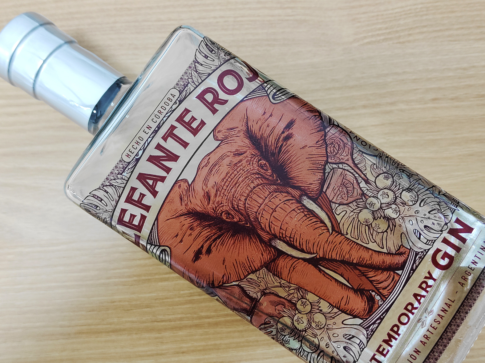 靓膜（PF-150）用于玻璃白酒瓶的彩色外包装的定制